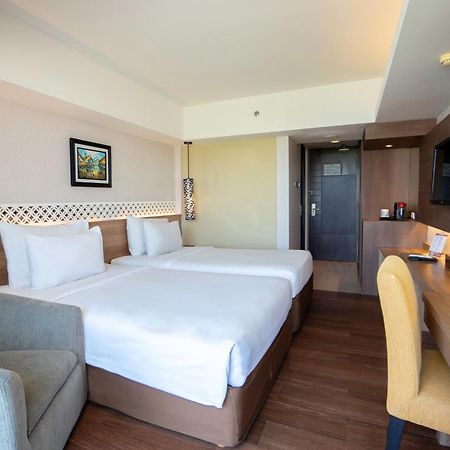 Hotel Ramada By Wyndham Bali Sunset Road Kuta Seminyak Exterior foto