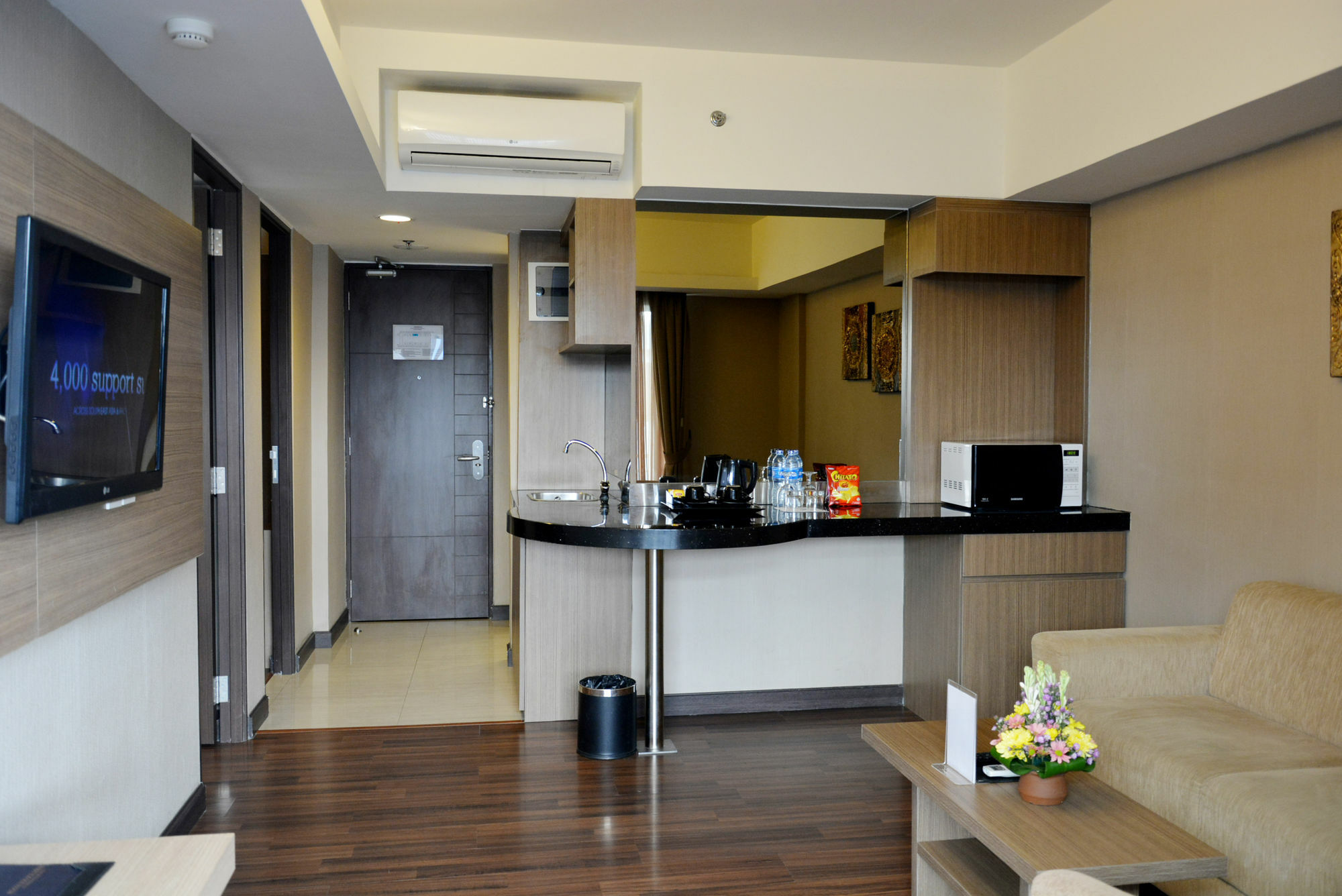 Hotel Ramada By Wyndham Bali Sunset Road Kuta Seminyak Exterior foto
