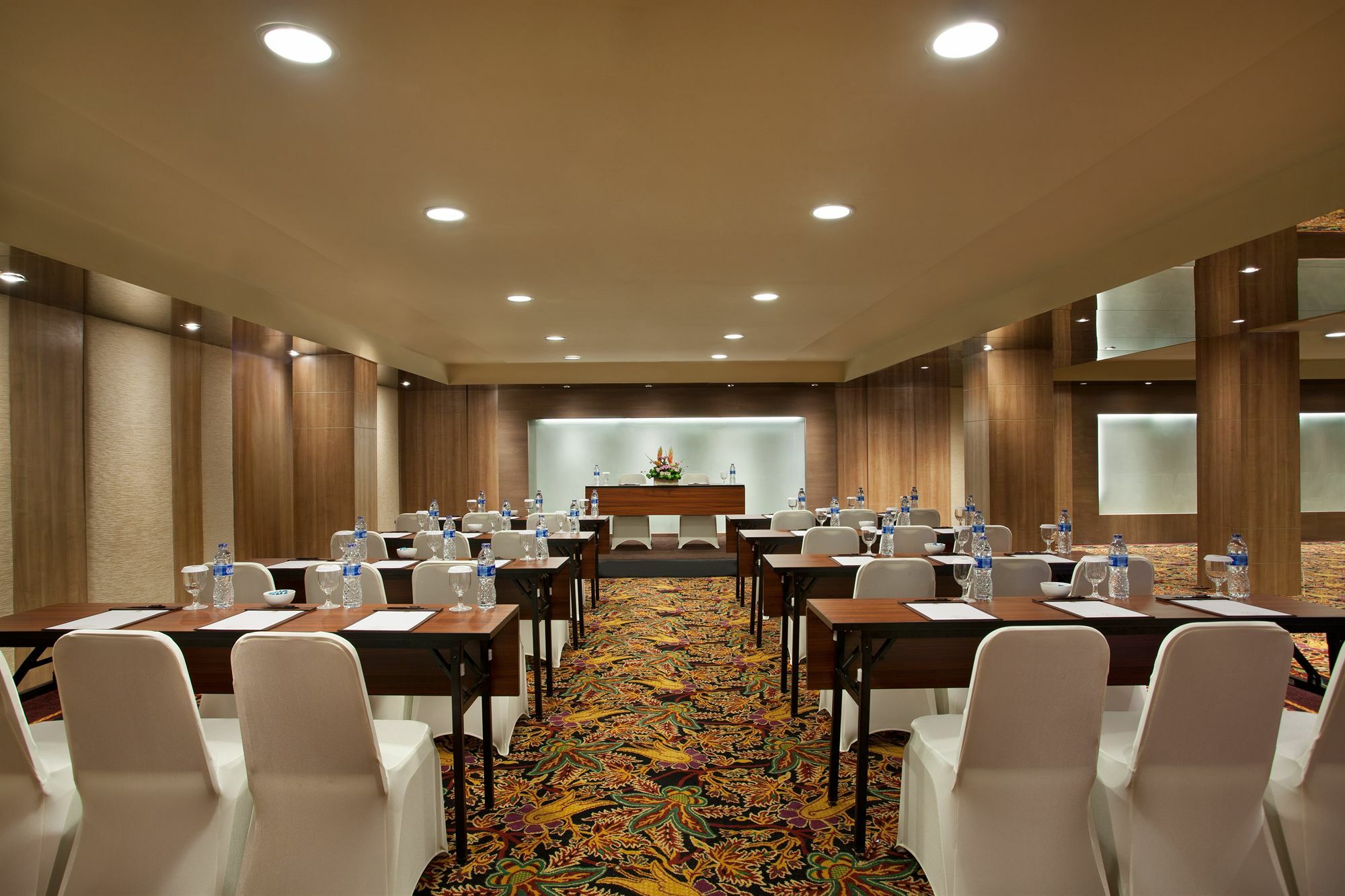 Hotel Ramada By Wyndham Bali Sunset Road Kuta Seminyak Exterior foto